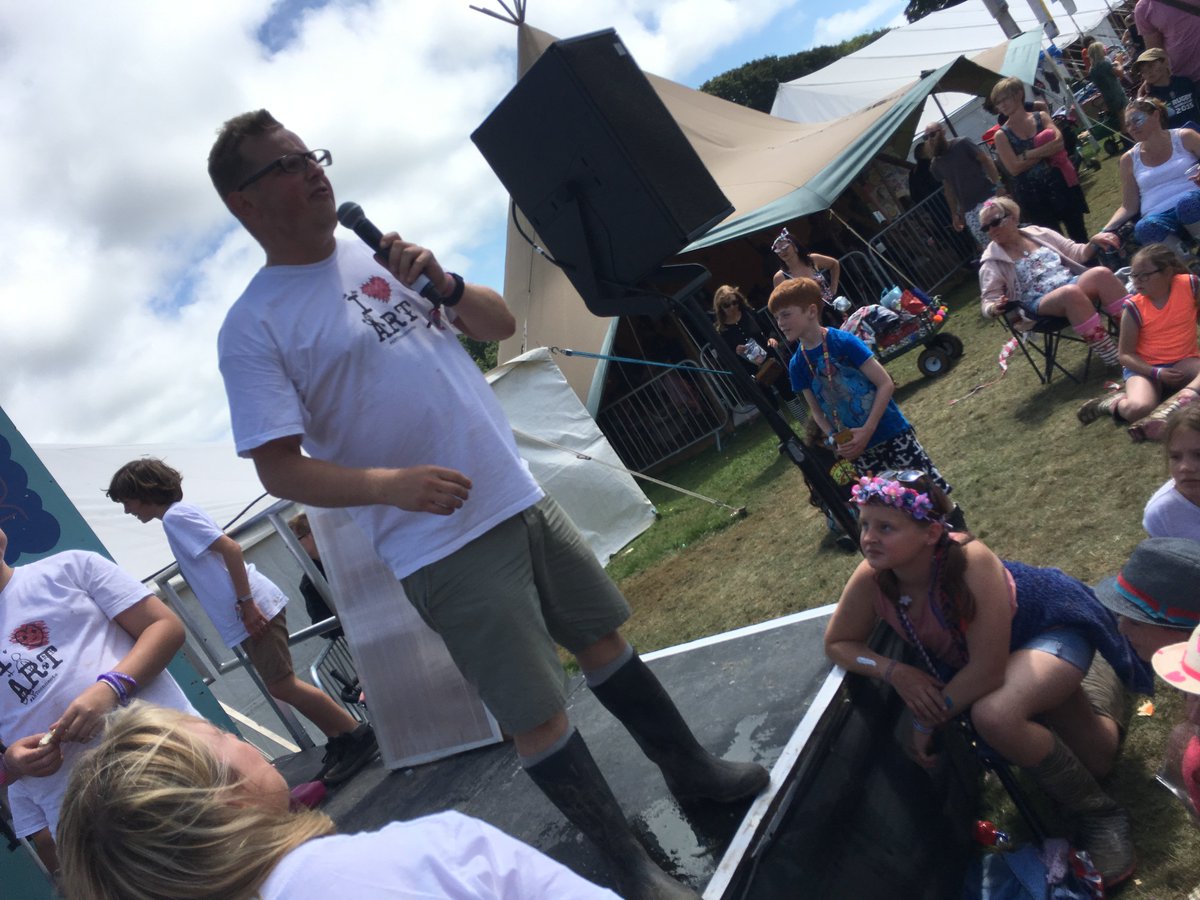 ST3AMCo's tweet photo. @TheHopefulHT @Dauntless_STEM @BrightSparksSci @STEMGirlsBooks @TeachingSTEM @Stemettes @nesta_uk @STEAMempower @AureusSchool @BLOODHOUND_SSC @UTCOxfordshire @BLOODHOUND_SSC totally rock!!! We featured a cardboard version in our #HypedLoop Rock(et) Stars and Their Rocket Cars' show at @CampBestival this year with the legends that are @MrLockyer and @JulesDaulby https://t.co/fIphTILodE