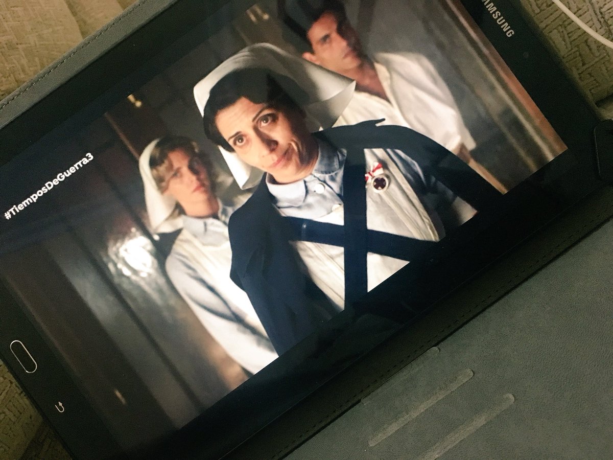 MariMoguez's tweet photo. Ojala en la TV mas series como estas!!! #TiemposDeGuerra 🏥💉 #ElSegundoCapDeLaNoche #EngancheMaximo https://t.co/Eq5Ua2DOUC