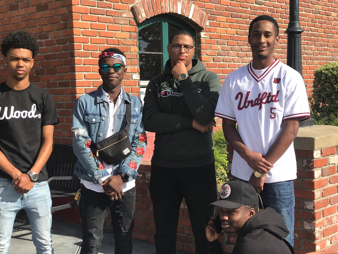 judidthat's tweet photo. #SOL #LocalzOnly 🤘🏾 https://t.co/AjiRzWKpaH
