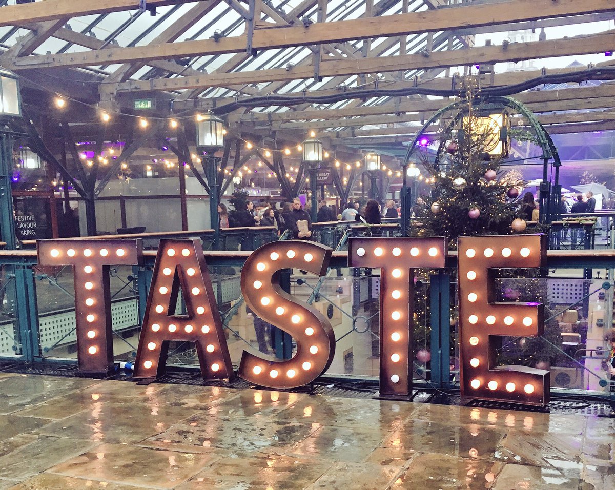 Alexandra1069's tweet image. Another year another @TasteofLondon - this year didn't disappoint either 🍸🎄#TasteofLondon