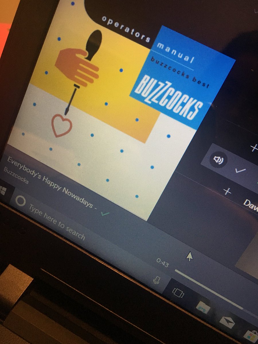 phewitsart's tweet photo. I AM SCREECHING IVE BEEN OBSESSED WITH SHAUN OF THE DEAD FOR YEARS AND I FINALLY FIND THE SONG THATS IN THE CREDITS I CAN NOW DIE HAPPY https://t.co/WbKy6DqY5H