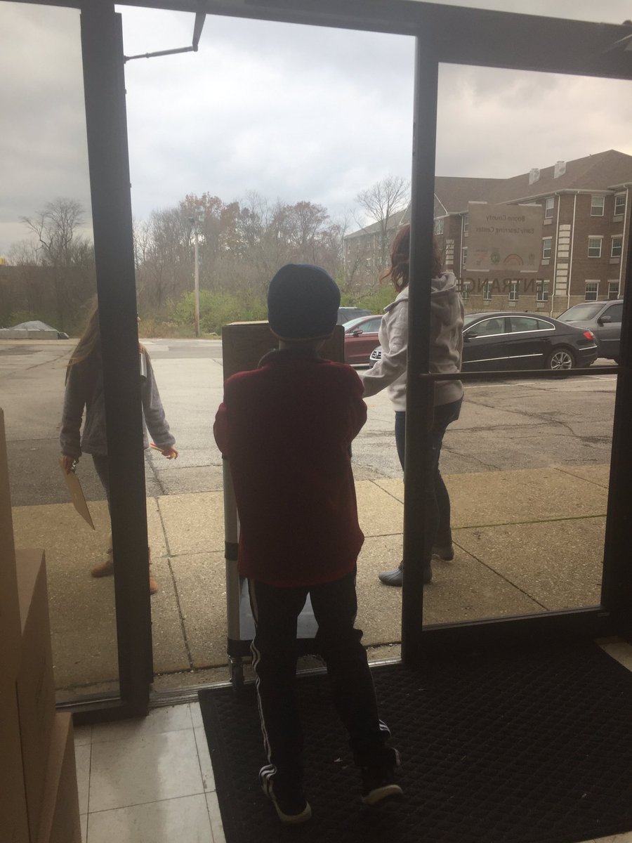 KReutman's tweet photo. Go Pantry turkey donations for Thanksgiving at BCELC @Boone_County  @ChildrenIncKY https://t.co/UBTNwI3q4p