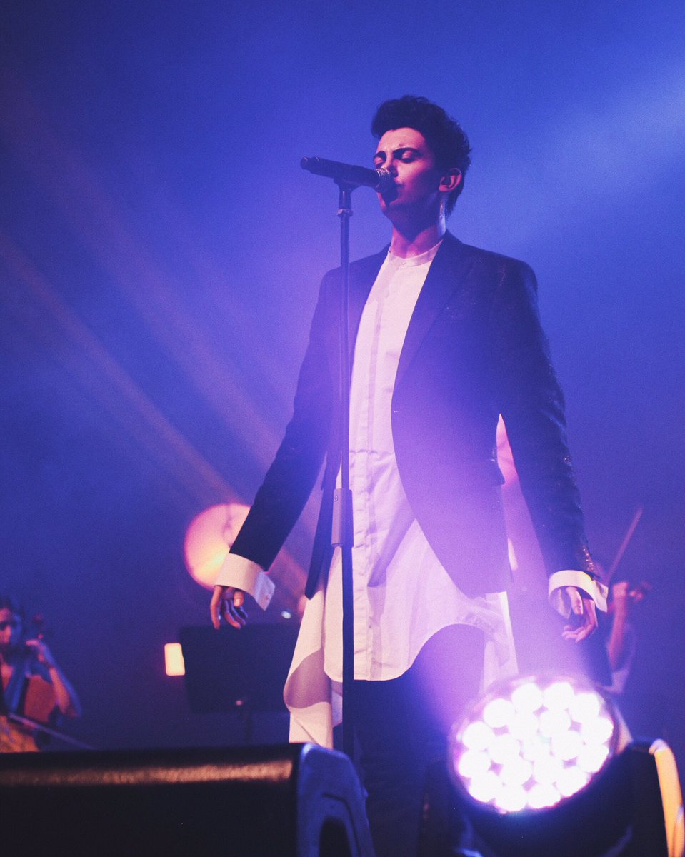 michele_bravi's tweet photo. Grazie. All'infinito.
#NuovePagineTOUR 🌌♥️ https://t.co/iNtVPaRlFD
