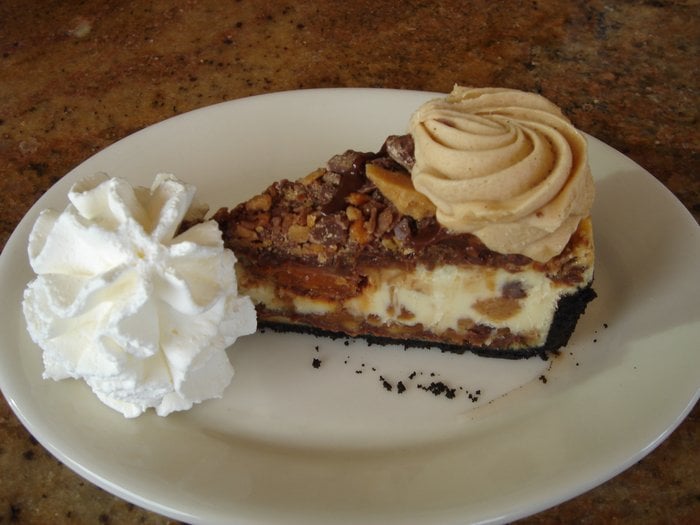 Stephanie Brown (spoiler before turned batgirl) (@ofspoilers) on Twitter photo 