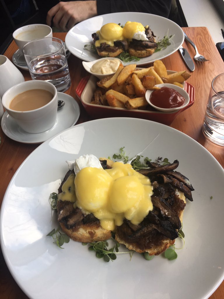 <a href="/MealshareYYZ/">Mealshare Toronto</a> <a href="/sarchibald89/">Sarah Archibald</a> <a href="/joshnamaharaj/">Joshna Maharaj</a> <a href="/njsaul/">nick saul</a> @OntarioCulinary <a href="/100kmFoods/">100km Foods Inc.</a> @EGbrickworks <a href="/CafeBelong/">Café Belong</a> Thanks for the great suggestion! What a perfect Toronto morning! #brunch #localfood