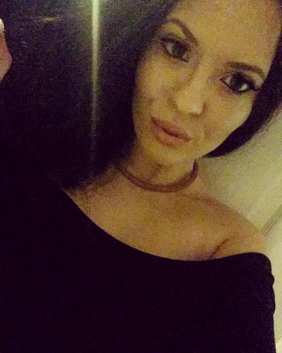 priceyx's tweet photo. #happysunday #selfie 💋 https://t.co/RrfrEXVHud
