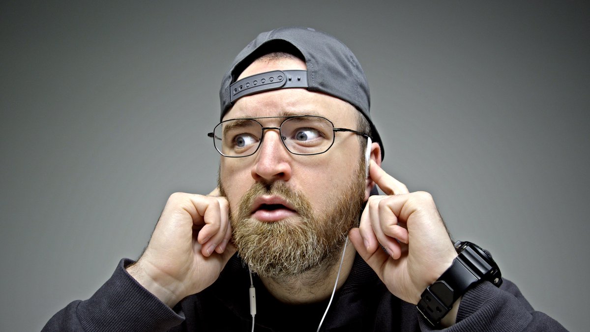 NEW VIDEO - This 3D Audio Experience Will Blow Your Mind (Wear Headphones) - youtu.be/40r8JE7aVI8?li… RTs Appreciated!