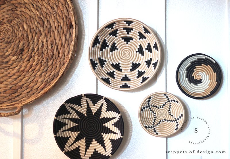 Amberatsnippets's tweet photo. Family room reveal!!! 
Black &amp; white modern boho.  Warm &amp; rustic, just in time to cuddle in for the winter...
#WeakForBoho #NelipotLife #WanderlustHeart #ad #KingRanchLife  
Pictures &amp; DIY instructions:
https://t.co/mAcgyAMdGU https://t.co/ASWLBLTlSc