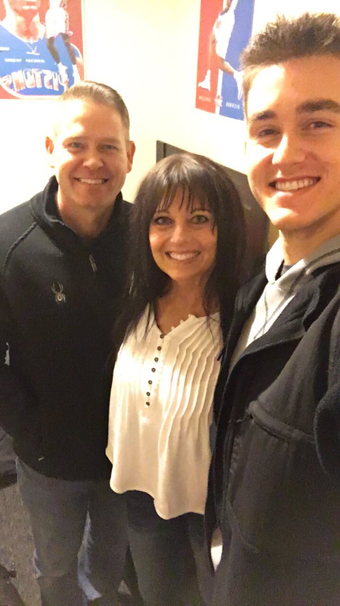 MsMindyOrr's tweet photo. Had a great visit this weekend with @brianorr15 Saw an awesome 1st home game of his senior season👍🏻#NCAA #SDSMT #LoveMy21 #MensBasketball #RMAC #basketball #RMACMBB #SDMines #familytime #Badlands #MHill  #proudparents https://t.co/dh3eQedyry