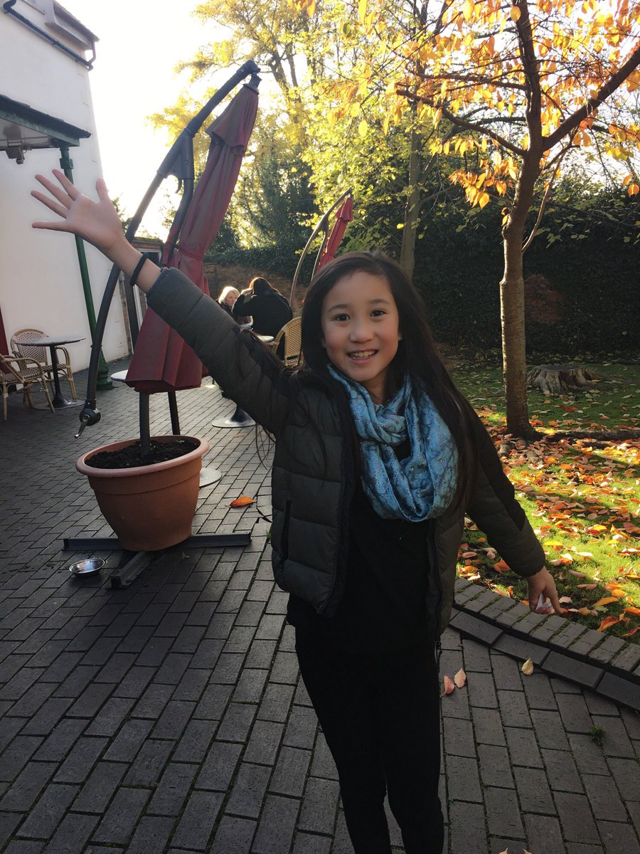 nanazhao tweet media