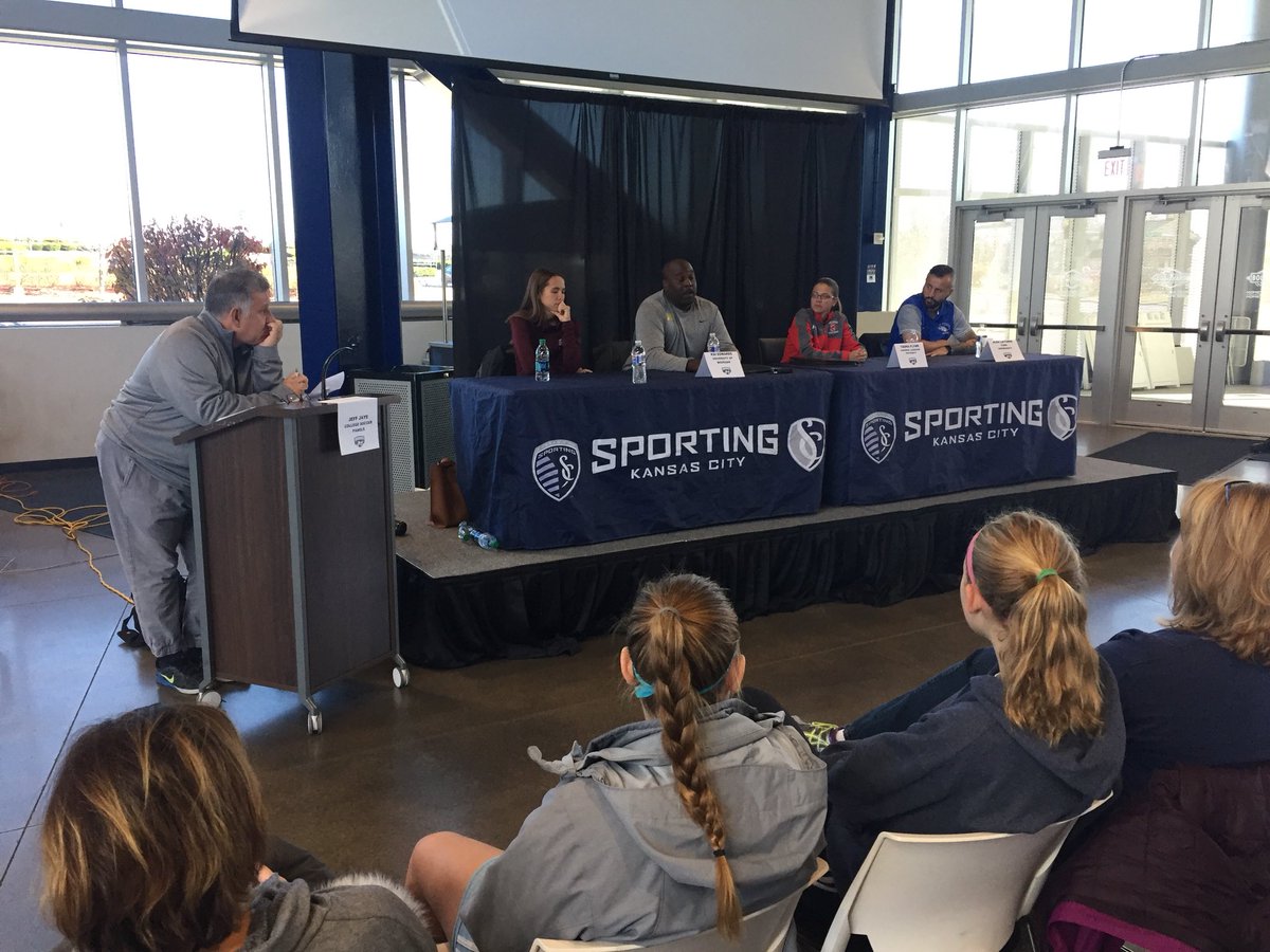 sportingkcyouth's tweet photo. Final College Panel for the weekend☑️ 

Thanks to @sheabayy2 (@AggieSoccer) &amp; coaches from @umichsoccer, @HLGU_Trojans, &amp; @yorkuniversity for coming out to share their knowledge on the college recruitment process! https://t.co/HBidvb80eV