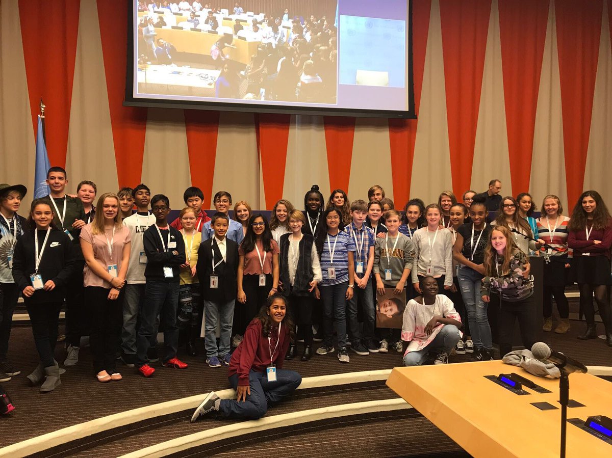 NAISNY's tweet image. #kidstakeover #naeunicef #worldchildrensday #naeeducation #naegc #nbps @BISW_School @NBPSEagles @villagevikings @WPS_lakers #teamwork #studentvoice
Nord Anglia students unite together in preparation for taking over the UN tomorrow!