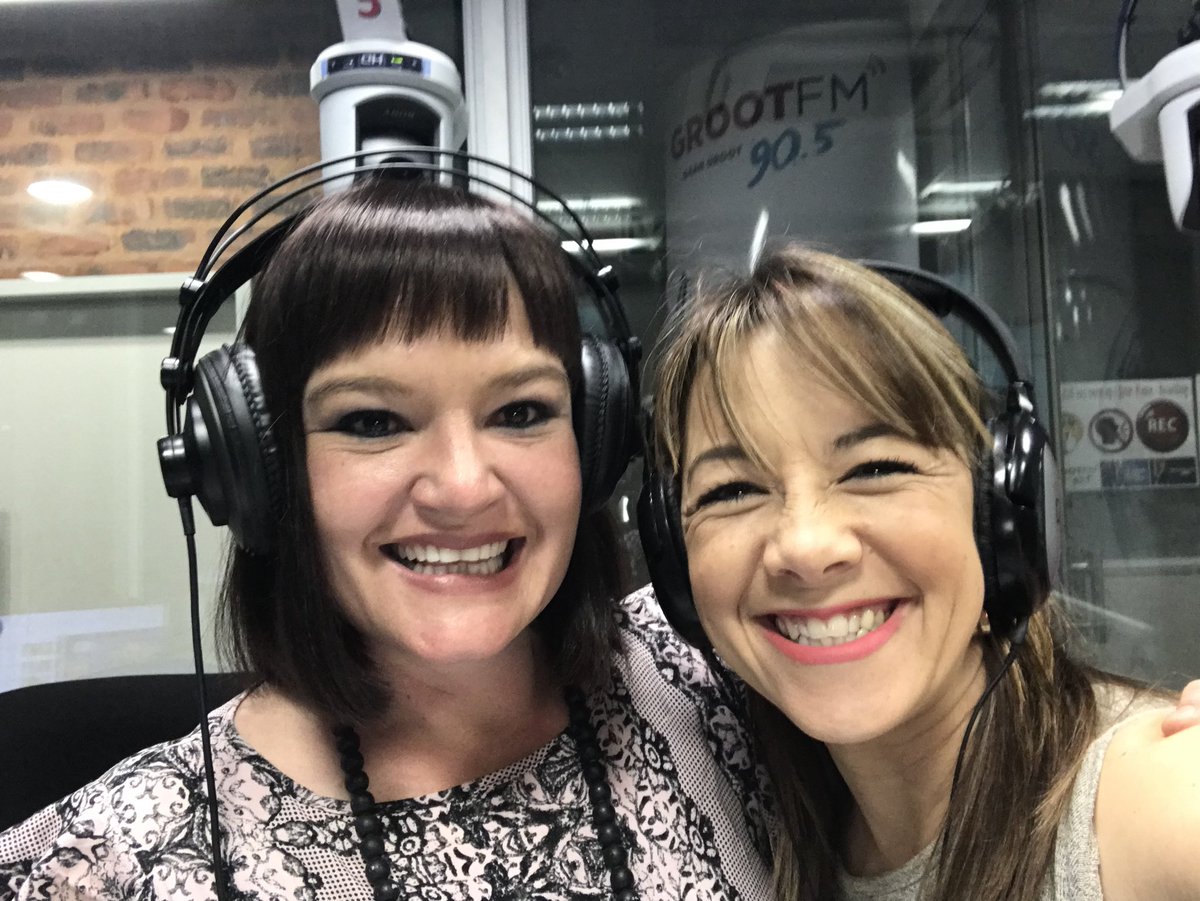 Liezel_vdm's tweet photo. Dankie Sone! Dit was heerlik om saam te kuier @IntiemTydskrif @GrootFM #vergewe https://t.co/oOR9adMA8h