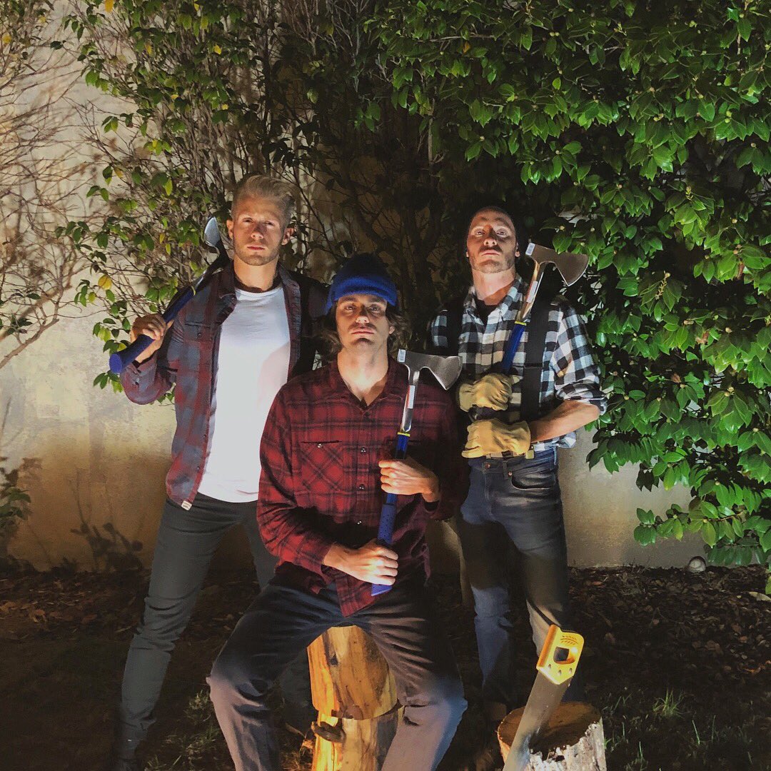 jeremyschumann's tweet photo. Sawdust &amp; syrup is our aesthetic. #LumberJackBash #InternationalMensDay https://t.co/ovLLQU8QMM