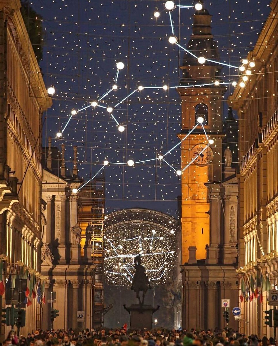 PlacesOfTurin's tweet photo. #Christmas is coming..
@twitorino #PlacesOfTurin
#Turin @torinocity @CittaMetroTO 
(@cherchiandrea) https://t.co/q4lBGtNgFO