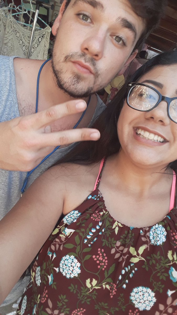 ProyectoMagcon's tweet photo. Jake también es super hermoso, a el le hable primero y hablamos, me pregunto mi nombre y así 💗 //dalila https://t.co/FBv8Y3uiII