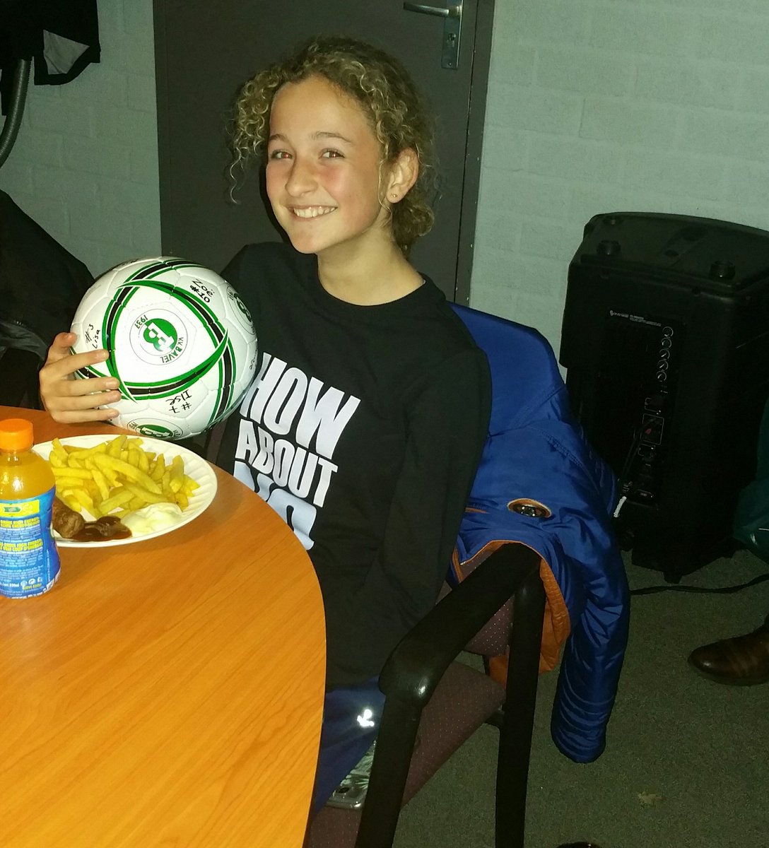 V.V. Bavel tweet media