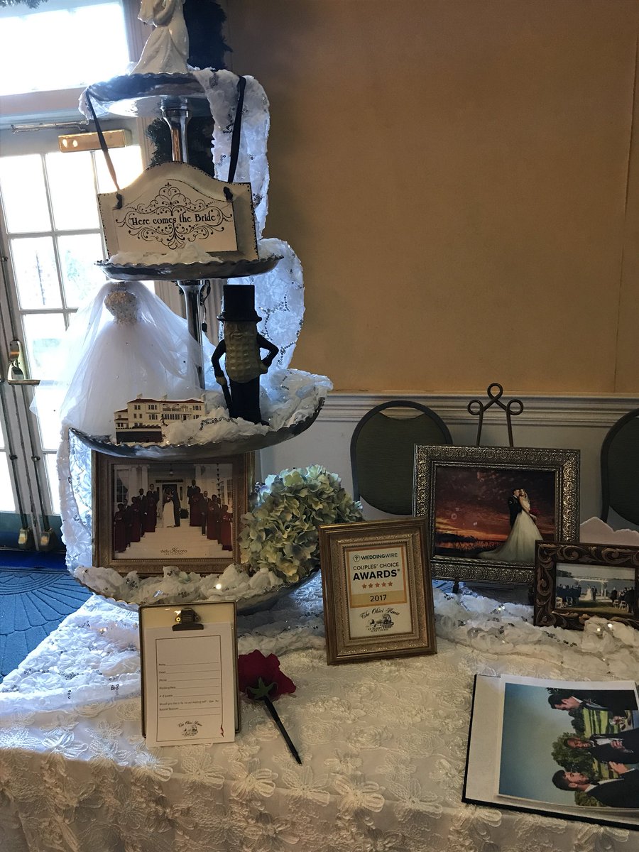 ObiciHouseVA's tweet photo. #showbride #southernelegance #brides #obicihouseva today 2-4 at Founders Inn https://t.co/tFBQZdEVHq
