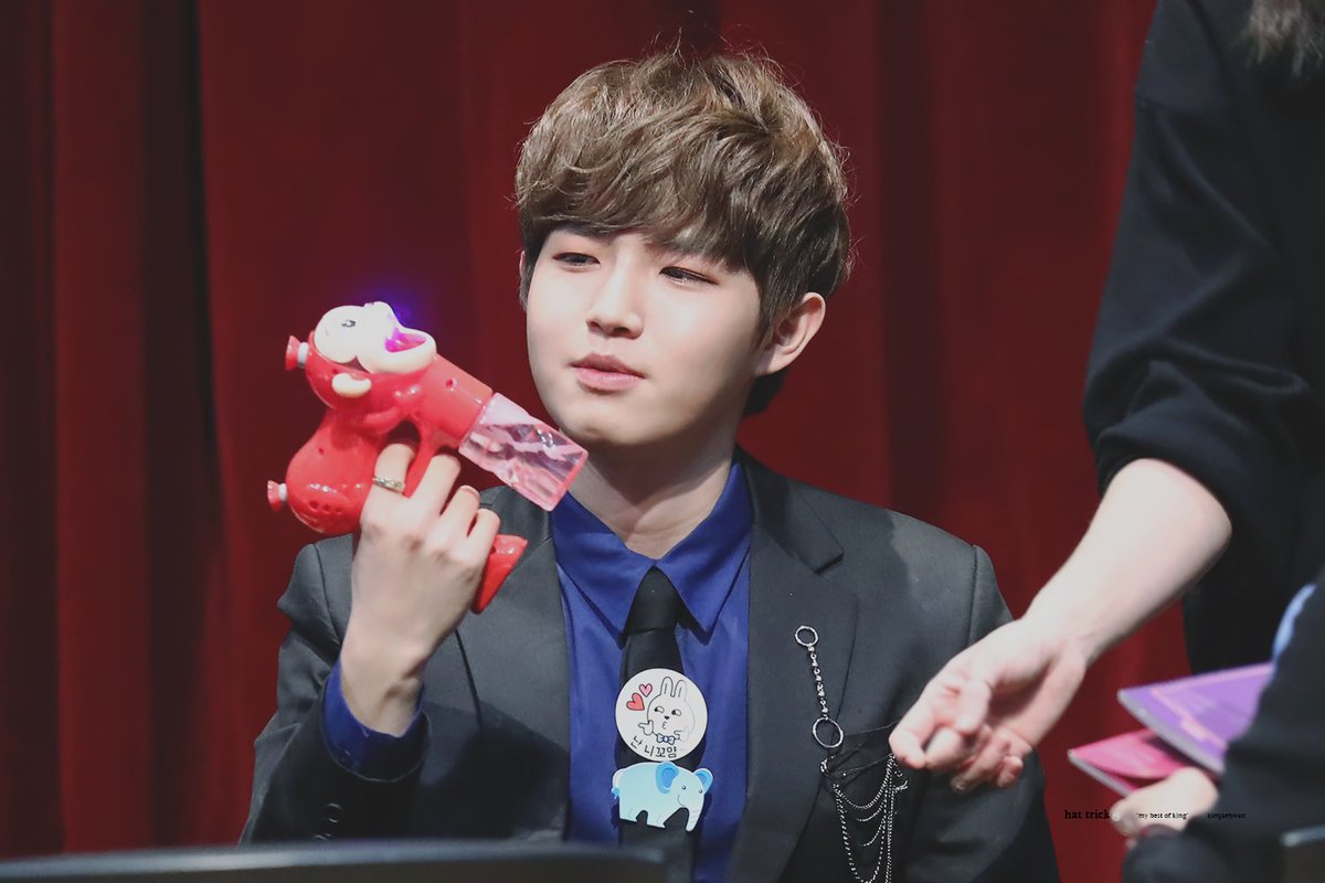 hattrick_jh's tweet photo. 171119 왜앙나와゜(´＾｀)゜ #재환 #jawhwan
https://t.co/CwI5KPudur
https://t.co/OK7yzfDudW
https://t.co/YnYx51R3do https://t.co/FfmIGwoIbn
