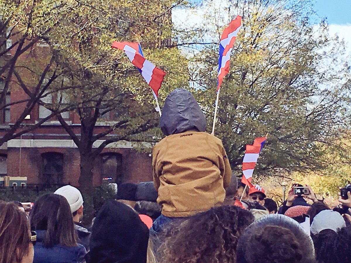 Lead the way, kid 
#UnityMarchforPuertoRico