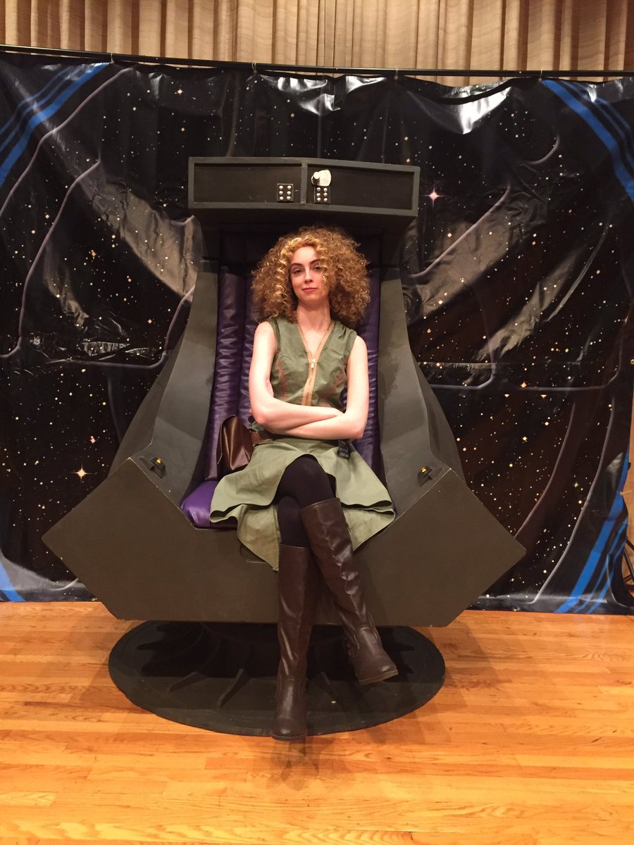 LoTCosplay's tweet photo. My Empire now, sweetie. #doctorwho #starwars #riversong @501stLegion #inanothergalaxy https://t.co/82ExYrnCnC