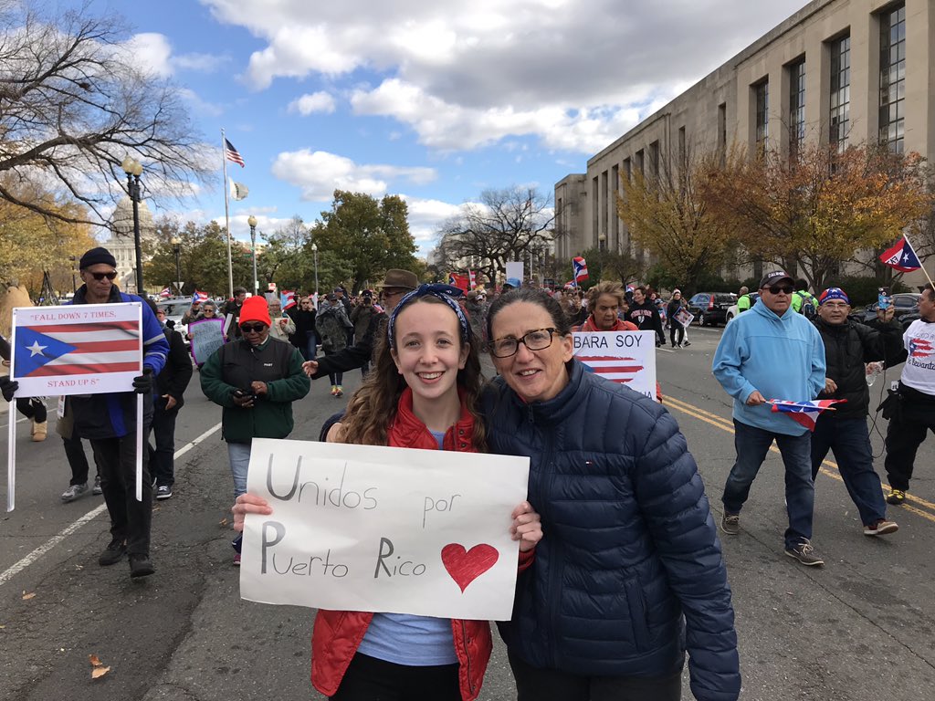 @Lin_Manuel THANK YOU FOR AN INCREDIBLE DAY LIN MANUEL!!! We stand with Puerto Rico❤️🇵🇷 #UnityMarchforPuertoRico