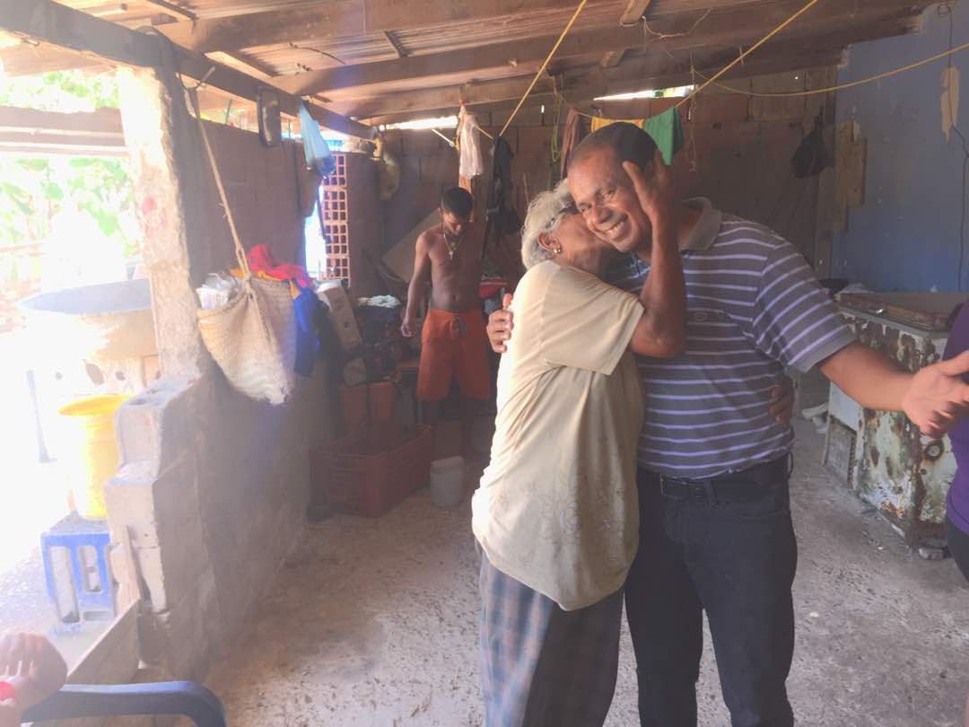 pinooscarr's tweet photo. #19Nov Contacto #CasaXCasa Sector Aricagua. Excelente receptividad #PorElRescateDeAntolin #OscarPinoAlcalde #SomosAntolin https://t.co/F8cf83Bs3J