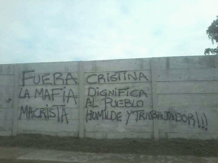 mini_tana's tweet photo. Elige tu propia aventura https://t.co/3nX0jomXpW