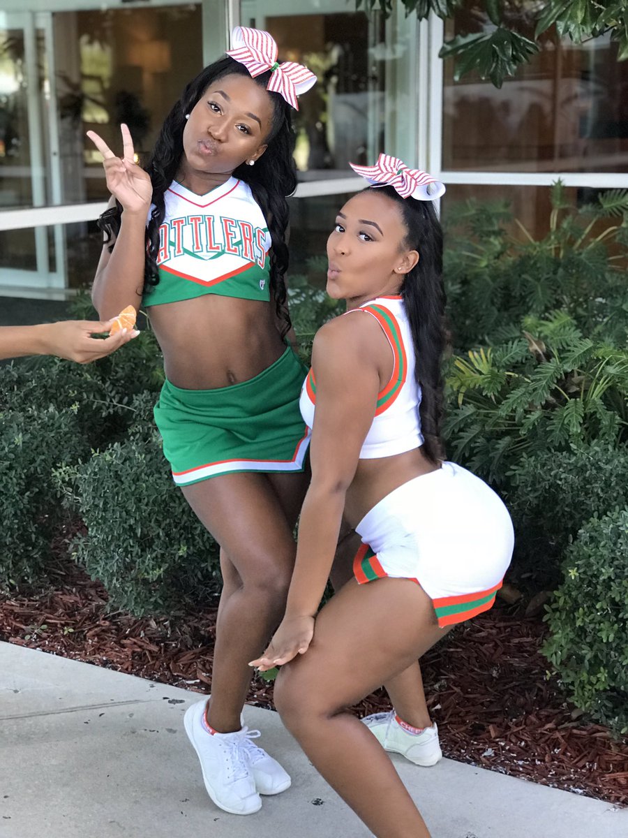 SoFocus_ImaFord's tweet image. Lawd...RT @iamky_: Cookman girls can&apos;t even compare✨ #FamuCheer