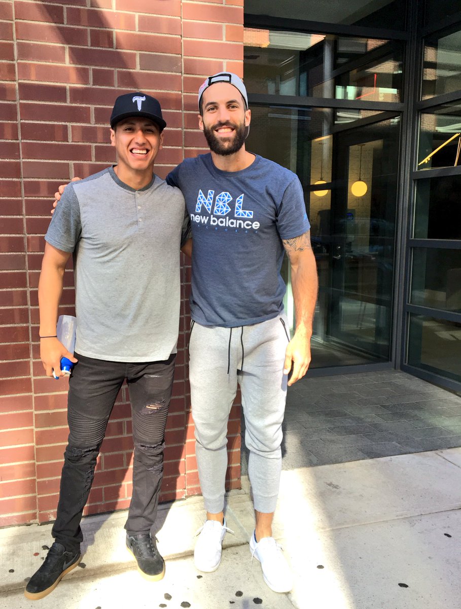 PaulRabil's tweet photo. Tomorrow’s episode of Suiting Up Podcast features the all-time leading D1 point-getter, @Tewaaraton winner, MVP and champ, @lyle4thompson 🎙 Get ready. https://t.co/4iCfUJy2jY
