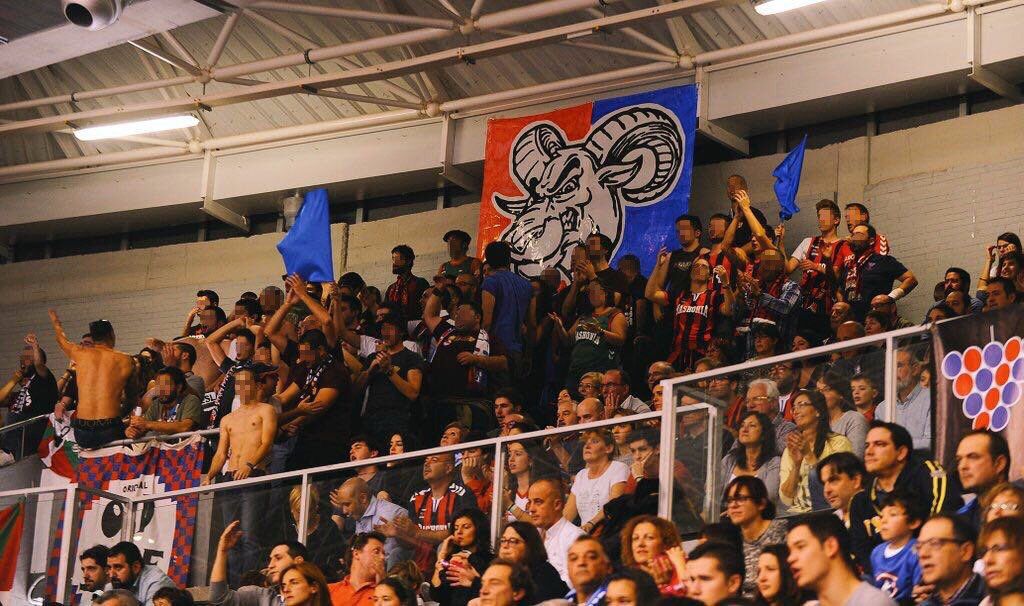 indarbaskonia86's tweet photo. BURGOS ON TOUR | Oztopoak gaindituz, kilometroak zeharkatuz, beti zure alboan.
#BetiBaskoniarenLurraldean
#IBHT
#CazadorCazado https://t.co/AY0espDY1V