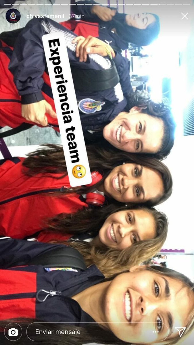 _karen_goes's tweet photo. Las de la experiencia! 🤘
Ya llegaron las Chivas 🔴⚪️🔵
🏆 https://t.co/4PG6C8Ek4V
