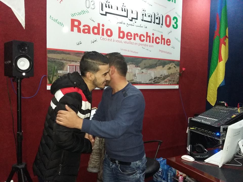 AmnestyDzBejaia's tweet photo. L'antenne #Béjaia représentée par son coordinateur Massinissa et le membre Yahia a répondu à l'invitation de la #radioberchiche3 afin de parler sur #Amnesty_international, son travail au niveau mondial, national et régional et sur le Marathon des lettres  #W4R2017 #AmnestyAlgerie https://t.co/LtDuJOiLga