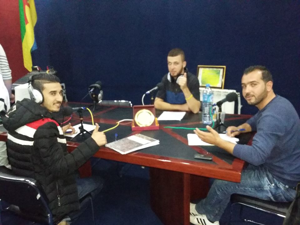 AmnestyDzBejaia's tweet photo. L'antenne #Béjaia représentée par son coordinateur Massinissa et le membre Yahia a répondu à l'invitation de la #radioberchiche3 afin de parler sur #Amnesty_international, son travail au niveau mondial, national et régional et sur le Marathon des lettres  #W4R2017 #AmnestyAlgerie https://t.co/LtDuJOiLga