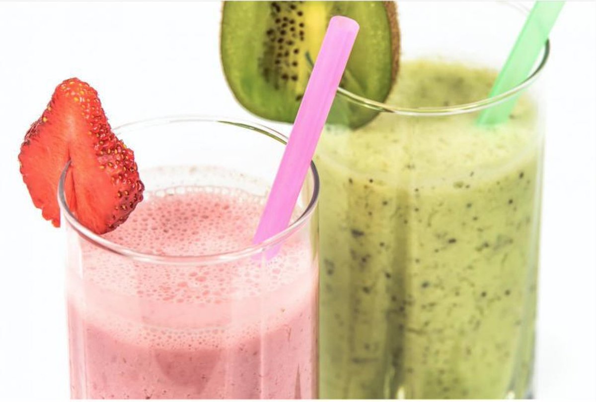 MosoBayLLC's tweet photo. Strawberry smoothie for me and kiwi smoothies for you! Living healthy is easy.😋
Want to know more about 3 Super Chic Green Smoothies You Need To Try Out
https://t.co/X9GkVCcW5j … #smoothie #Health #HealthyEating #healthy #Sundaytoday #Sunday #yummy #Foodie #Foodies https://t.co/FrkKRQ86E6