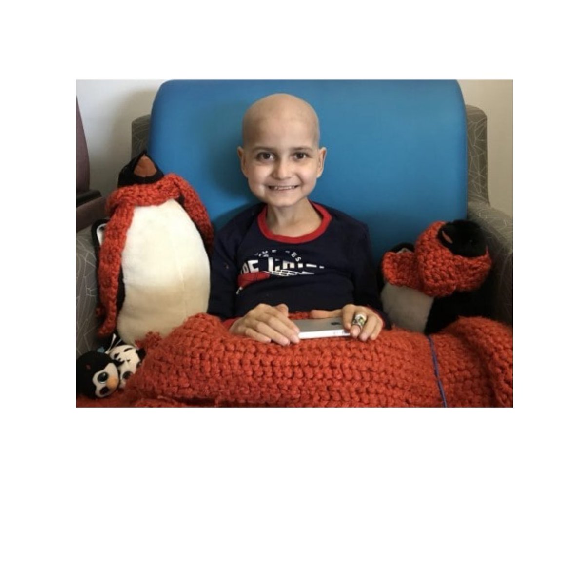 LunaLuvgood2020's tweet photo. Can anyone add a Santa Hat and some Holidaze
Cheer onto Jacob’s picture for Me?
I lost my wand again and can’t do it! ✨💥✨
Thank you 💙 Luna
#CardsForJacob https://t.co/jPqz2ZGFAd