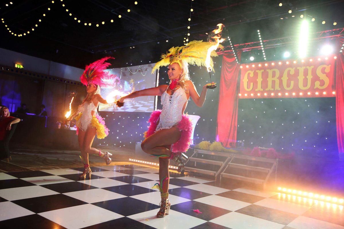 CARMINAENTS's tweet photo. • CIRQUE • Our Circus Showgirls were all fun and feathers in @HiltonHotels, Newcastle on Saturday for a Private Event! 🎪✨ https://t.co/qJHybs0XAY