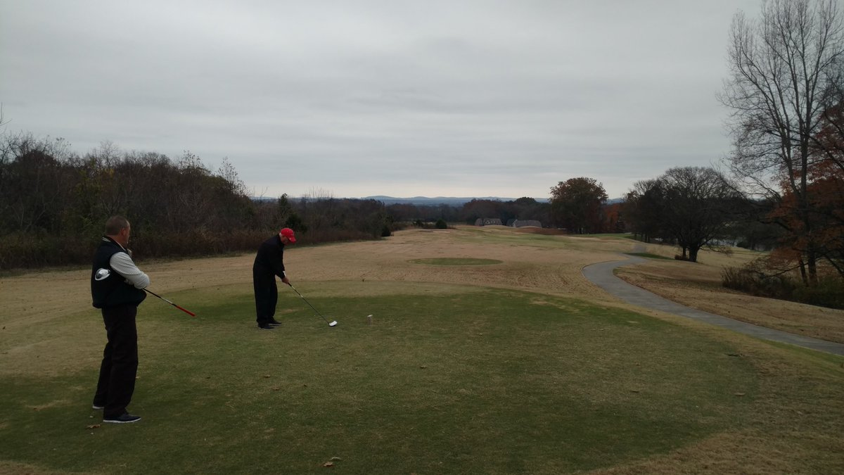 MusicCityTR's tweet photo. #ColdSunday but still #SundayFunday @fiveoaksgcc with @kentlmitch615 #CourseRecordStillSafe https://t.co/8rmaBw9wvW