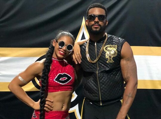 livorleave's tweet photo. I love one of the bEST couples in WWE. #PoOne https://t.co/eYWg4GhHky