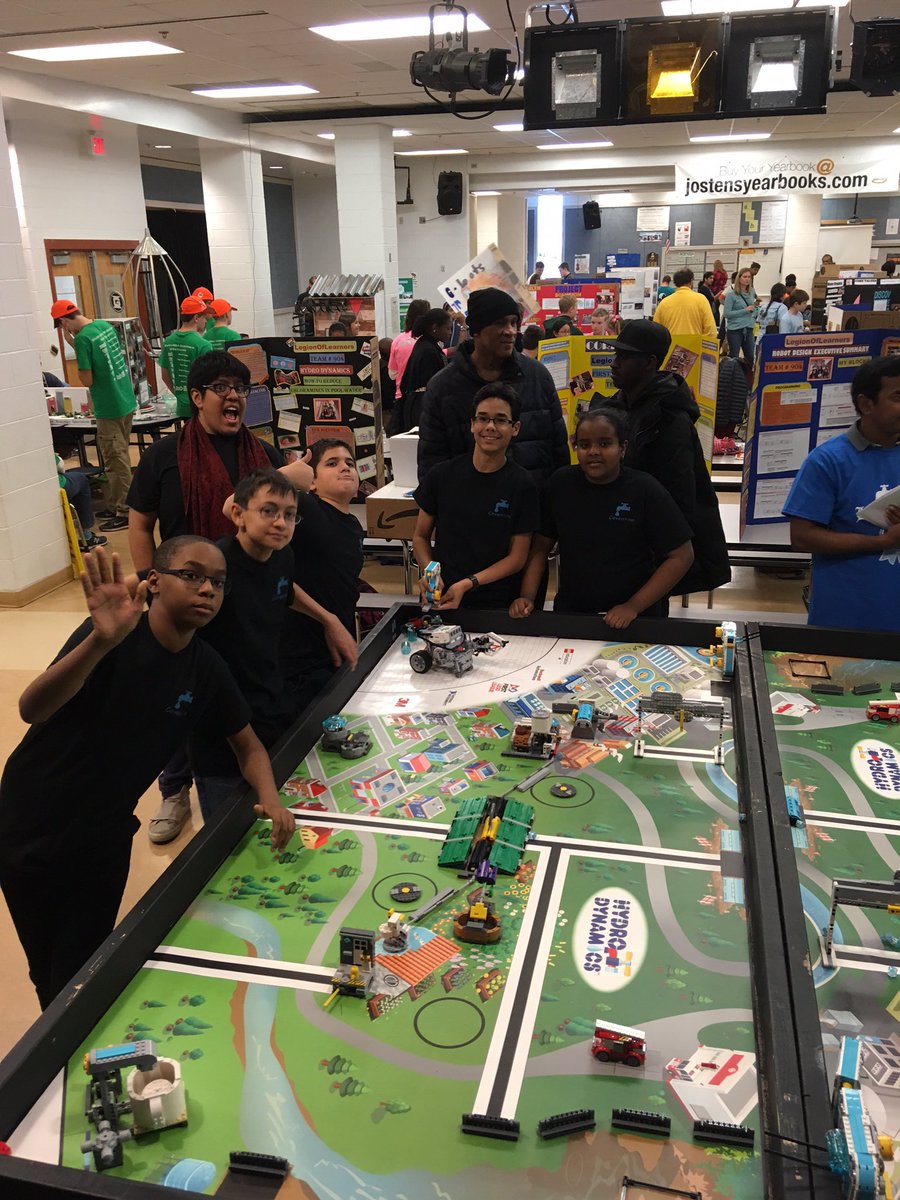 ACCDiversity's tweet photo. Proud of you @APSGunston @Edu_Futuro Robotics @APS_OMA @GunstonTechEd @APSVaSchoolBd @APSVirginia @SuptPKM @APS_STEM @APSTeachLearn https://t.co/kdyUDbfrBr