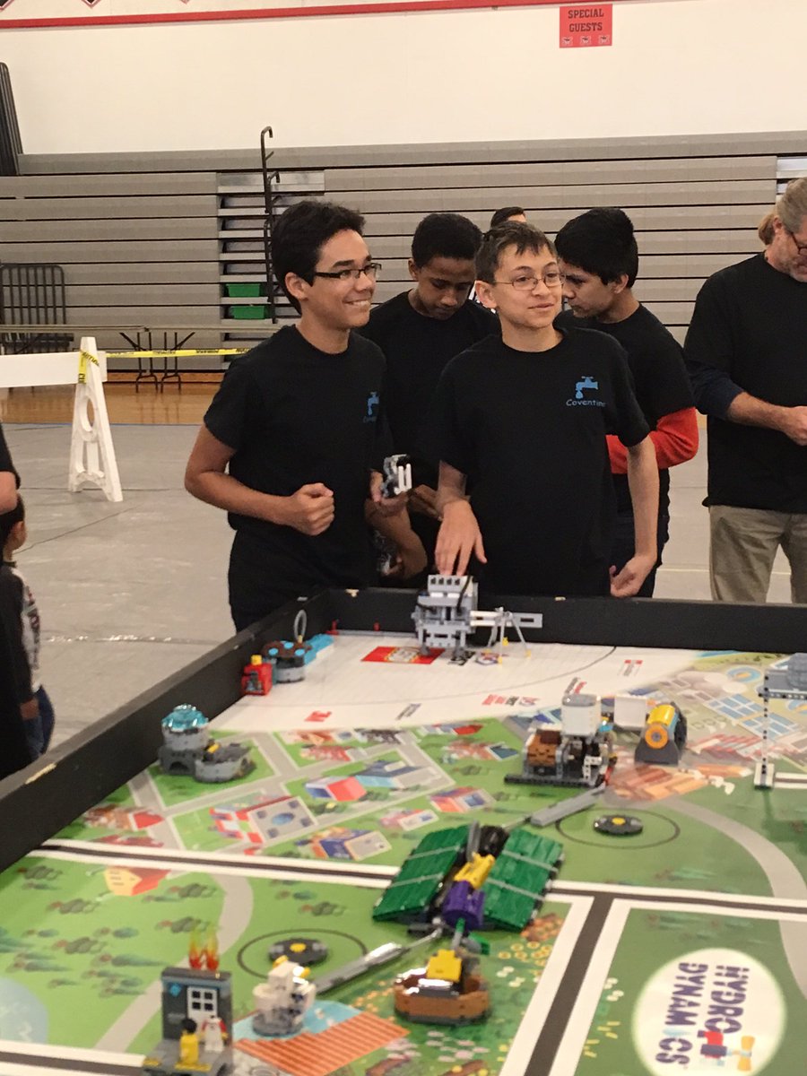 ACCDiversity's tweet photo. Proud of you @APSGunston @Edu_Futuro Robotics @APS_OMA @GunstonTechEd @APSVaSchoolBd @APSVirginia @SuptPKM @APS_STEM @APSTeachLearn https://t.co/kdyUDbfrBr