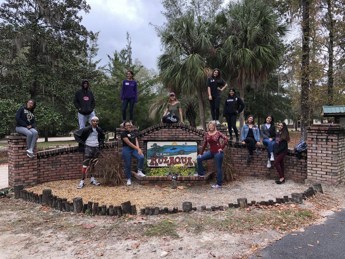 CGHS_HOSA's tweet photo. 2017 HOSA #FLDA 🎉 Our HOSA officer team had a blast at Camp K! https://t.co/1FJJIYxPig
