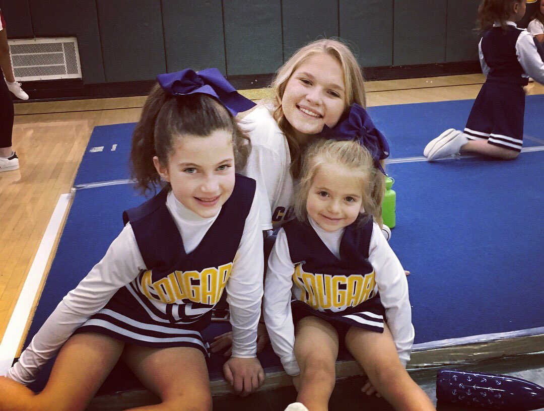 Sailors_Cheer's tweet photo. Some of our Varsity athletes coaching our TOC Cheer teams! Great job Sailors! #cheeritforward 📣🎀 https://t.co/sjJBd7nnYk