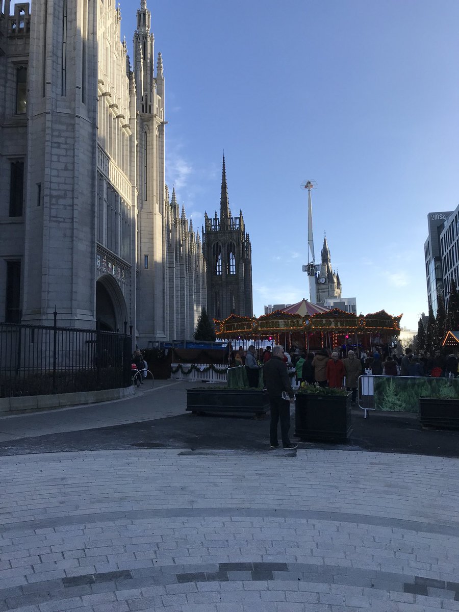 ye_grampian's tweet photo. Fantastic weekend at the Community Market working in partnership with Aberdeen City Council and the Princes Trust. Over the 2 days 7,300 footfall and brilliant experiences for our young entrepreneurs! https://t.co/FwdsoaHpOY
