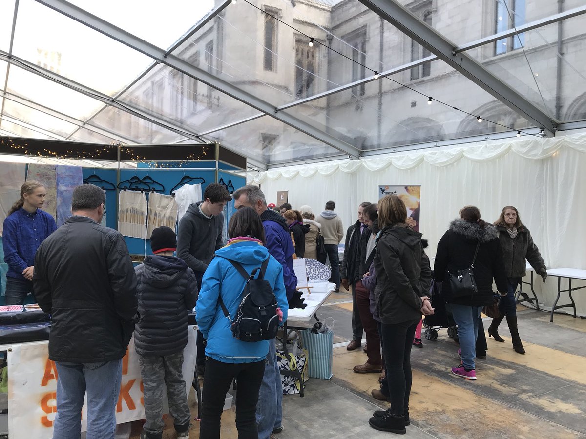 ye_grampian's tweet photo. Fantastic weekend at the Community Market working in partnership with Aberdeen City Council and the Princes Trust. Over the 2 days 7,300 footfall and brilliant experiences for our young entrepreneurs! https://t.co/FwdsoaHpOY