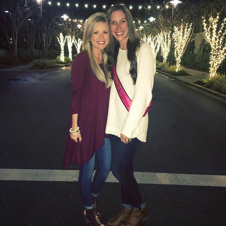 ccummings04's tweet photo. loved celebrating our bride this weekend ❤️🍾💍 https://t.co/sMNr9BDH6Q
