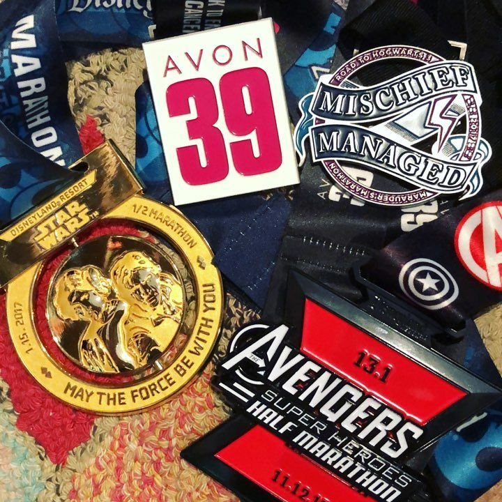 Amanda_Troop's tweet photo. Not a bad year of distance running and walking! @trailerjones #running #runner #halfmarathon #marathon #avon39 #running2017 #distance #goingthedistance #endurancetraining #rundisney #harrypotter #mischiefmanaged #harrypotteralliance https://t.co/DmVBGmcLvI https://t.co/nl0gW9ETwd