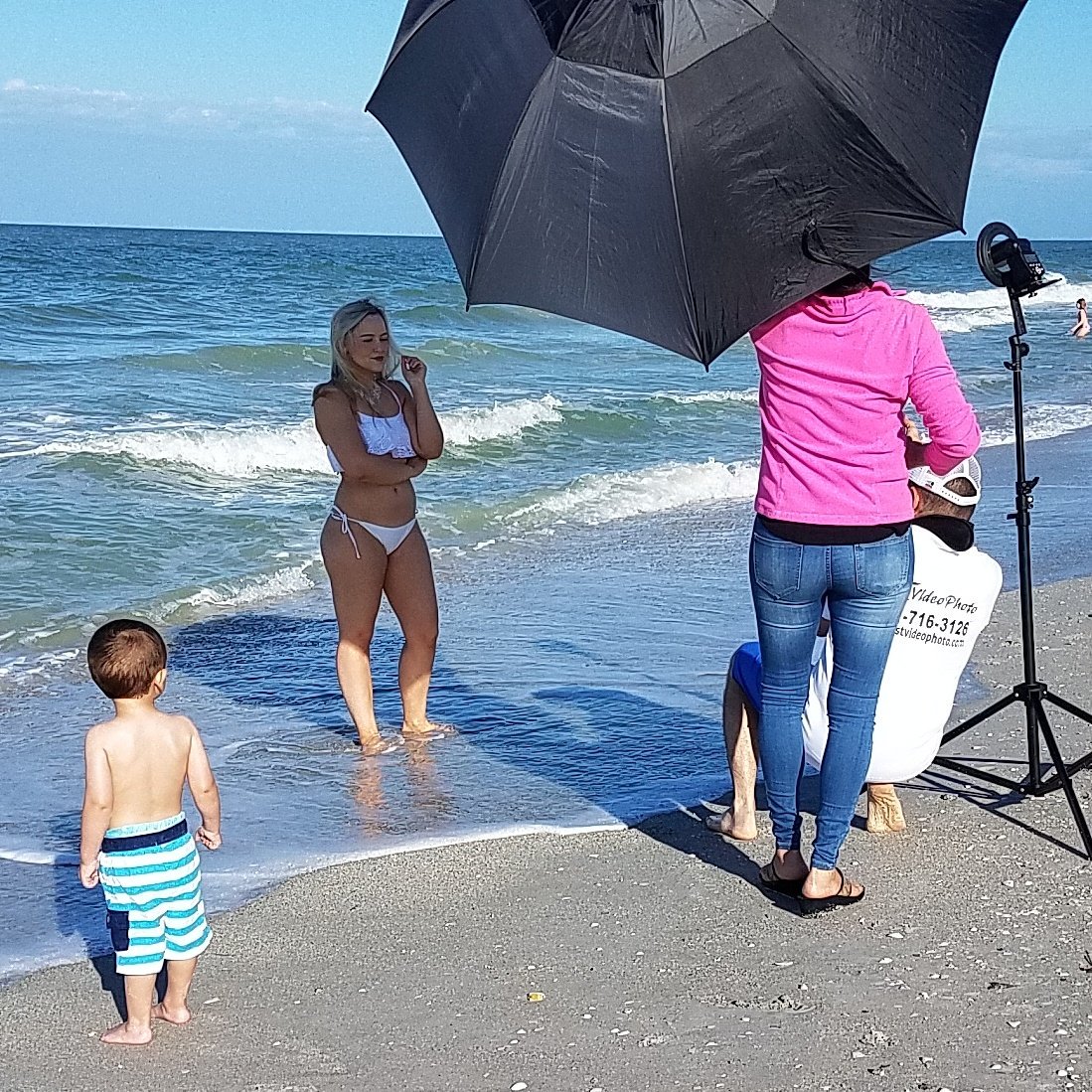 misscalipetite's tweet photo. Because little boys know a pretty girl when they see one, no matter how young they are. 😅
#funflick #UniversalPetite2017 #beachshoot #beachshoot #IndianRocksBeach #Florida #pageant #pageantlife #pageantgirl #winning #petitebeauties #petitegirlsrock #petitepageant #beautypageant https://t.co/D4kjKy6iGX