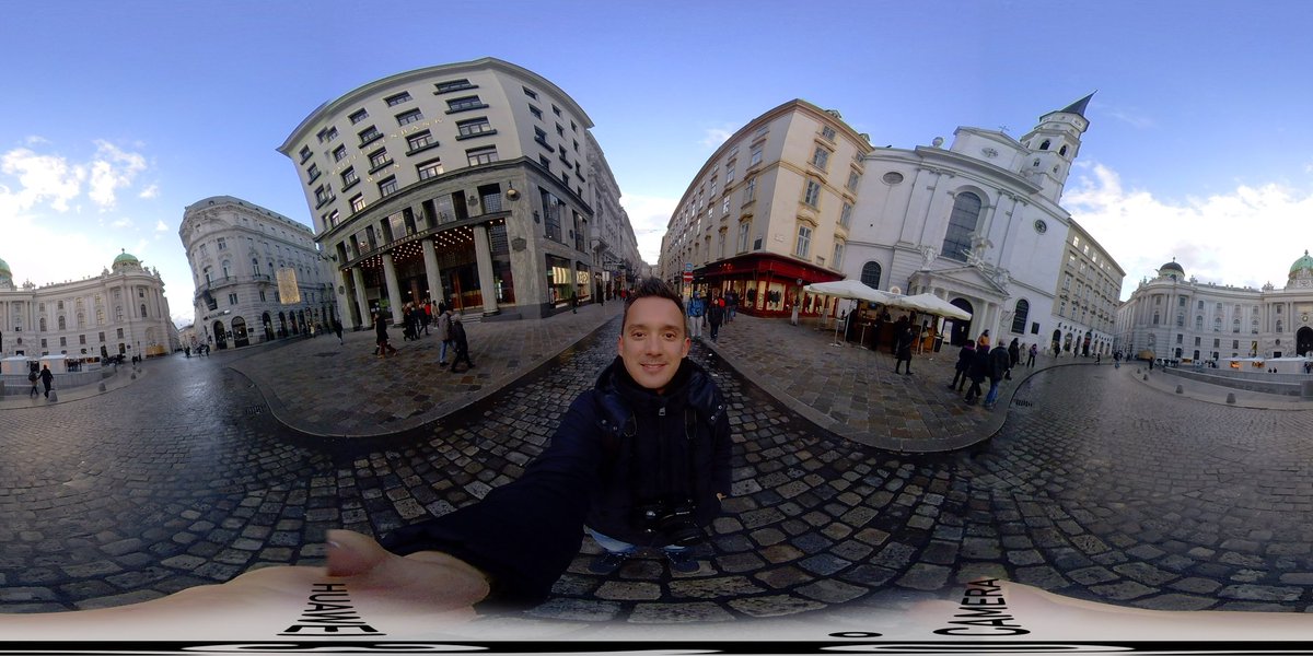 domagojsever's tweet photo. #Vienna #wien #Travel #travelblog #ChristmasIsComing #Huawei #huawei360 #panorama #selfie https://t.co/73CopGUmK8