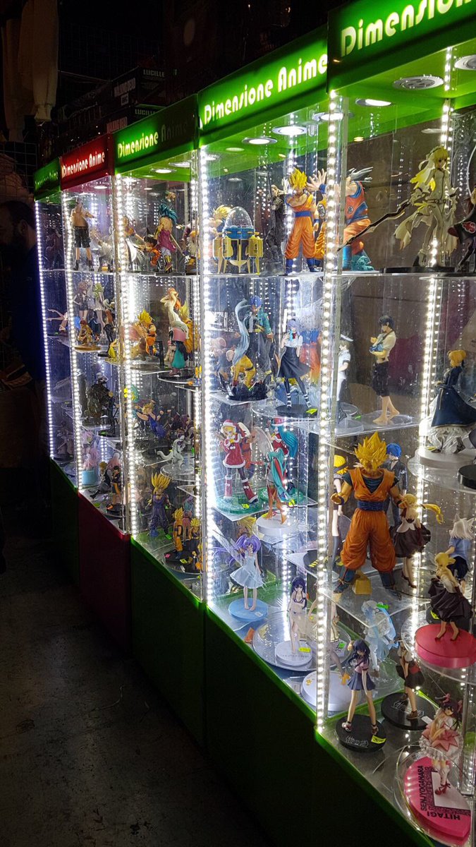 Andonoz's tweet photo. Had a great time at Dutch Comic Con!! I will do my best to get a booth next year!! You’ve got to make dreams come true some day! #dutchcomiccon2017 https://t.co/pi5IhixTsR